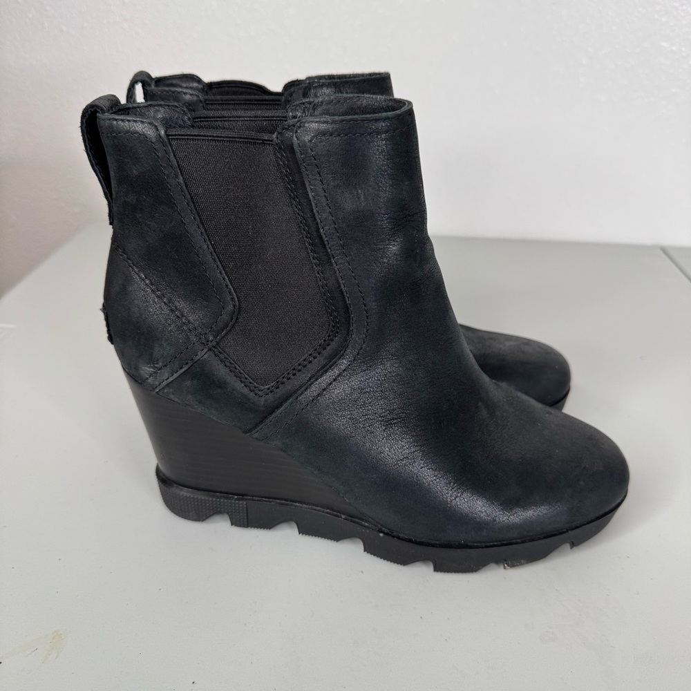 Sorel Joan Of Arctic III Black Wedge Booties Size‎ 9.5